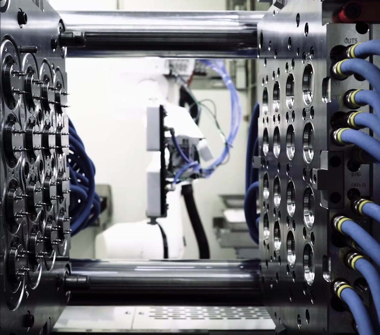 JBT renforce sa présence mondiale avec l’acquisition de D&M Plastics